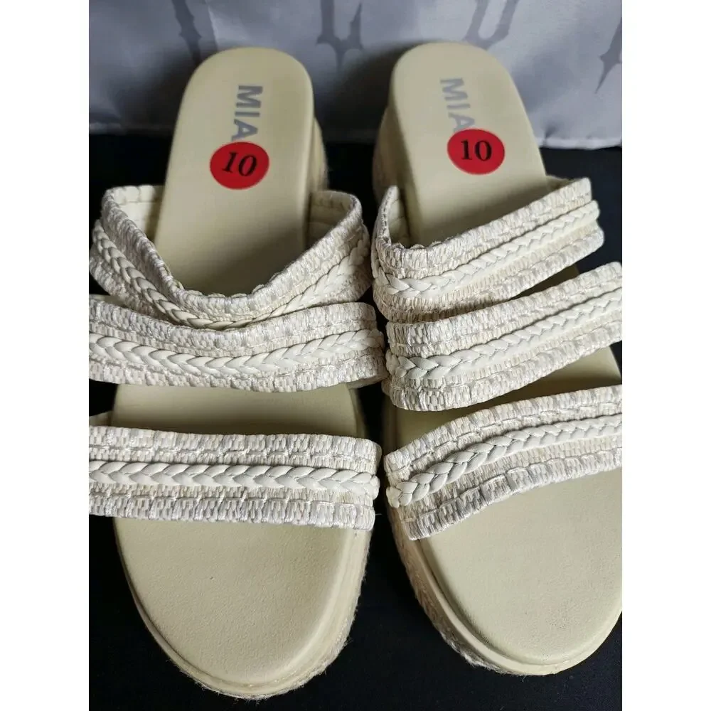 MIA Women's 10 Leomie Raffia Slip On Sandal